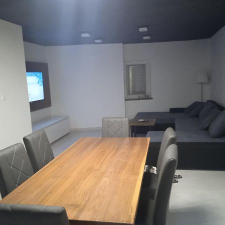 Apartamento Anton Povlja  Exterior foto