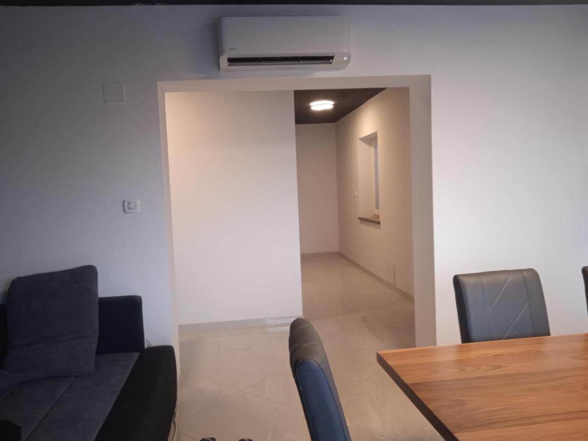 Apartamento Anton Povlja  Exterior foto