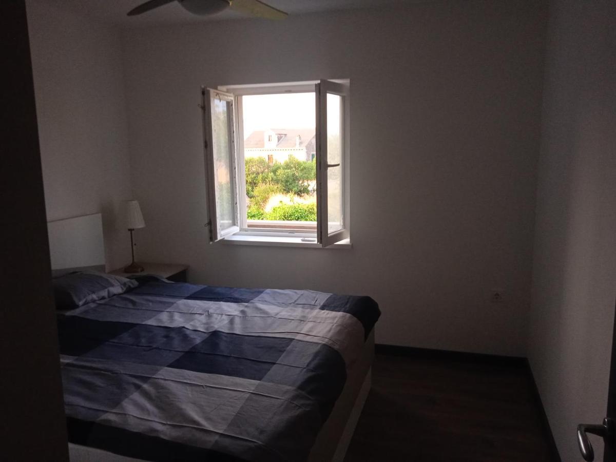 Apartamento Anton Povlja  Exterior foto