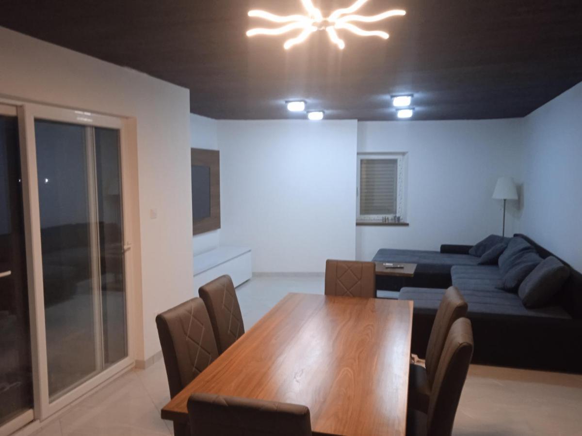Apartamento Anton Povlja  Exterior foto