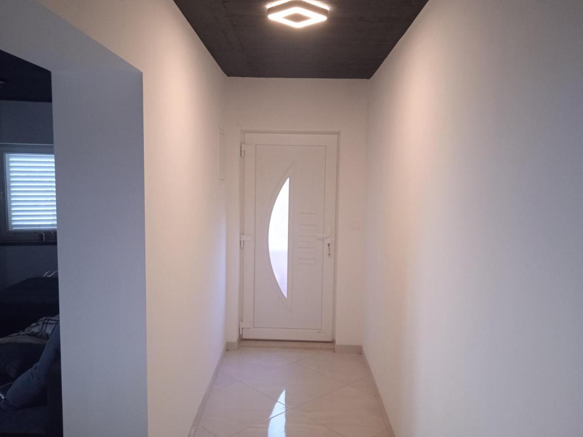 Apartamento Anton Povlja  Exterior foto