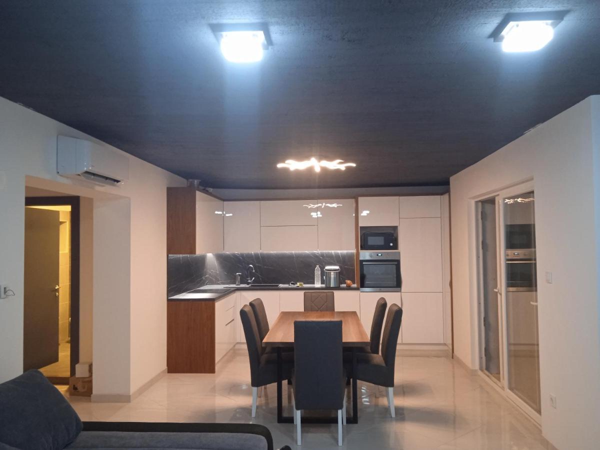 Apartamento Anton Povlja  Exterior foto